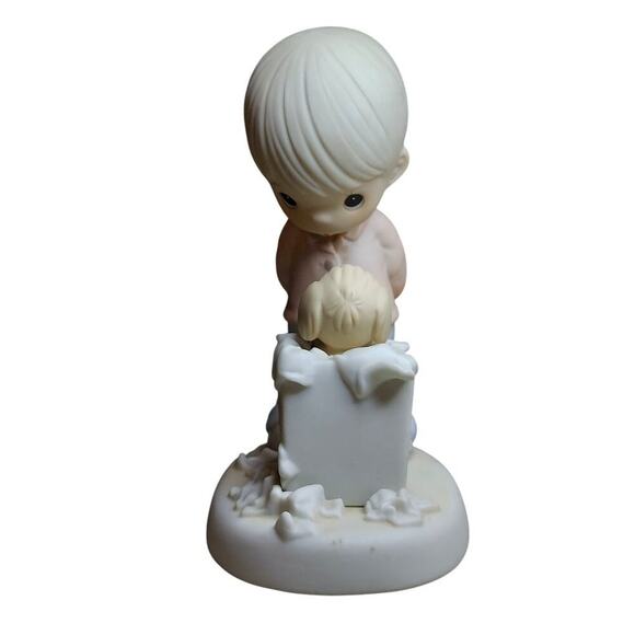 Precious Moments (1987) "You Cannot Just Chuck A Good Friendship" Figurine - Picture 2 of 6